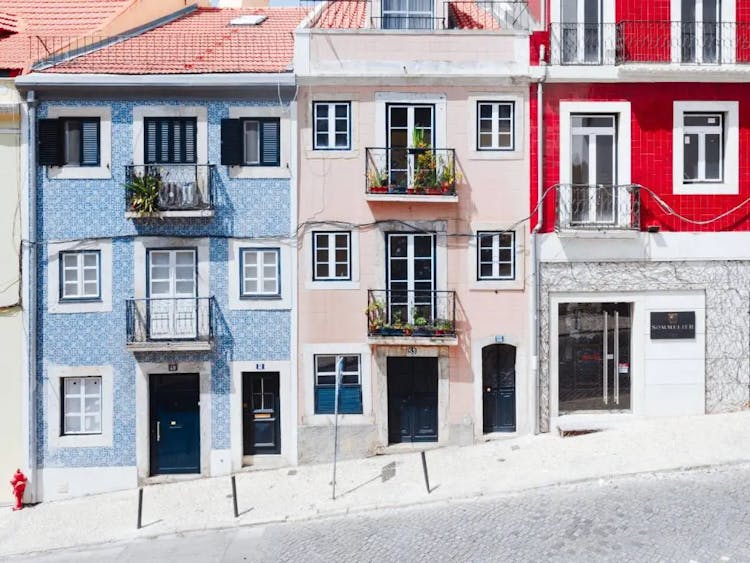 The Layover Guide to Lisbon