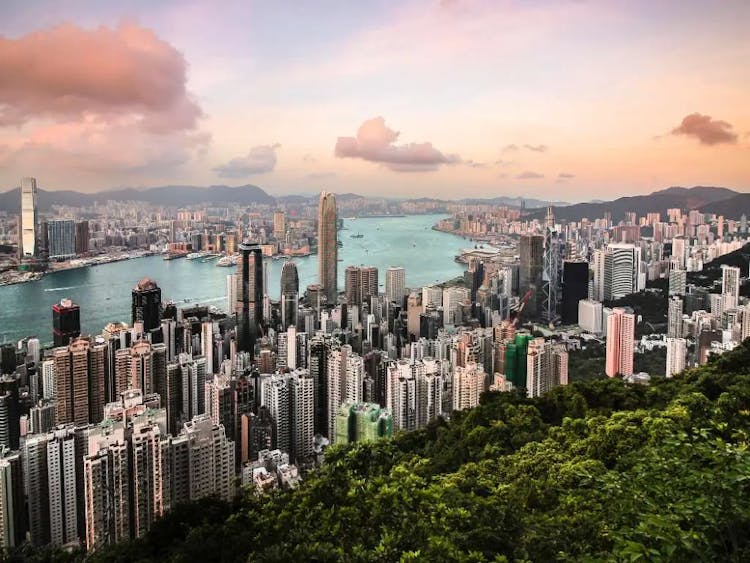 The Layover Guide to Hong Kong
