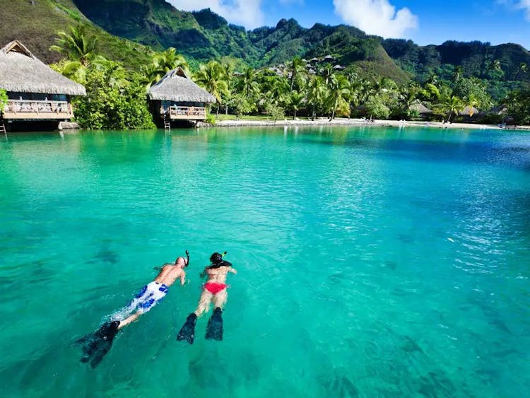 How to Find Cheap Honeymoon Flights