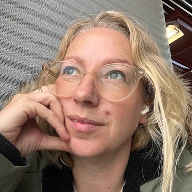 Laura Hall